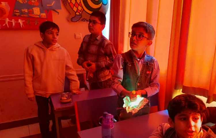 ازمایش بازتاب منظم و نامنظم 4