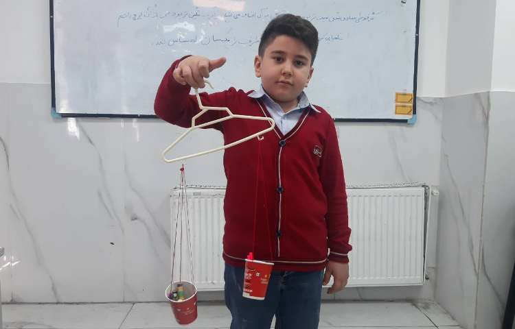 استفاده از ترازو برای مقایسه جرم اجسام