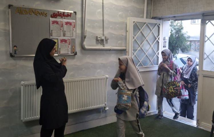 استقبال صبحگاهی از دانش آموزان عزیز 3