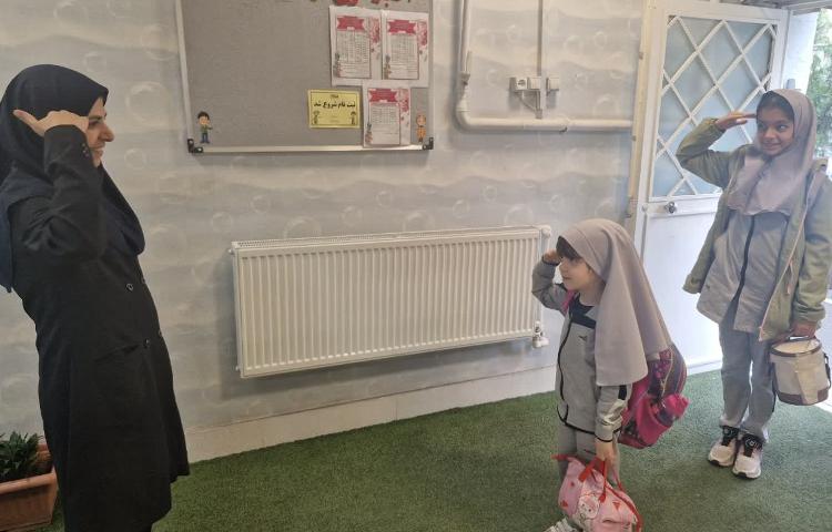 استقبال صبحگاهی از دانش آموزان 2