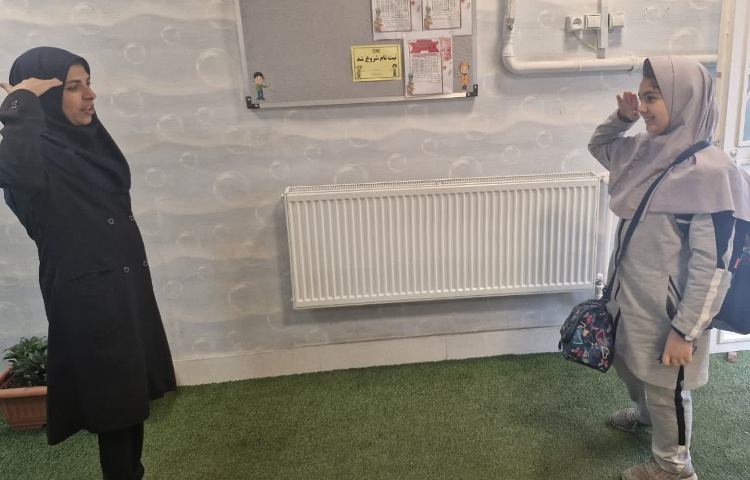 استقبال صبحگاهی از دانش آموزان 4