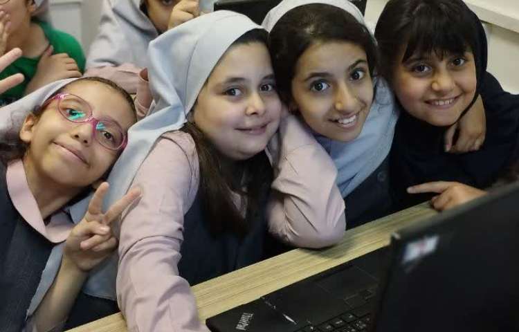 اسلایدهای جادویی با هوش مصنوعی 1