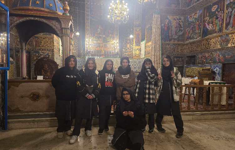 اصفهان (اردوی برون استانی متوسطه اول غرب دخترانه) 15