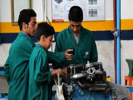 بازخوانی رشته‌های هنرستانی و فنی‌و‌حرفه‌ای