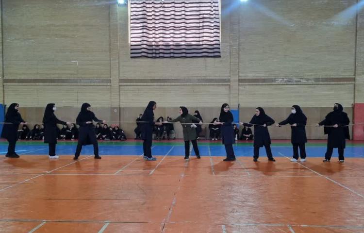 (افتتاحیه المپیاد مسابقات ورزشی درون مدرسه ای) 2