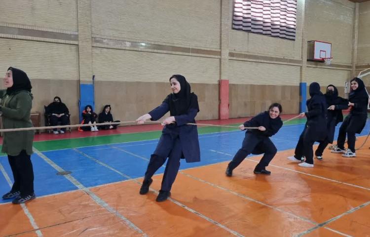 (افتتاحیه المپیاد مسابقات ورزشی درون مدرسه ای) 3