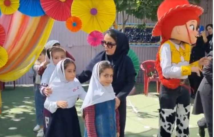 افتتاحیه کلاس های تابستانه در مجتمع آموزشی پرتوعلوی شیراز