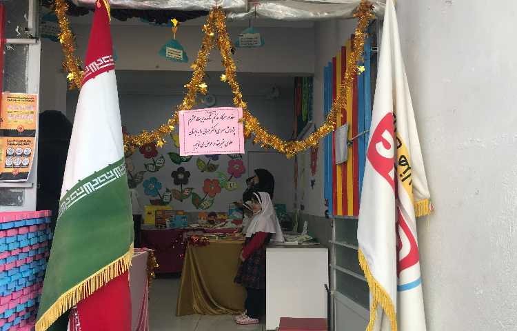 افتتاح و برگزاری نمایشگاه هفته پژوهش 4