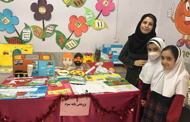 افتتاح و برگزاری نمایشگاه هفته پژوهش 9