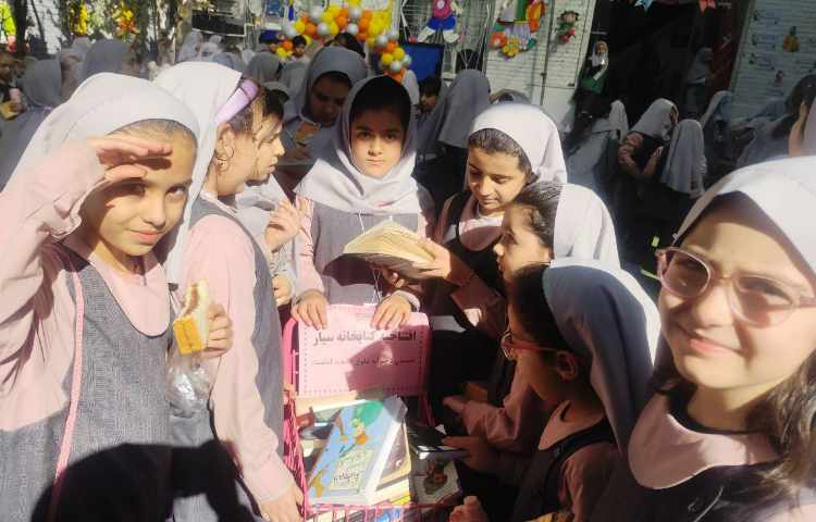 افتتاح کتابخانه سیار 6