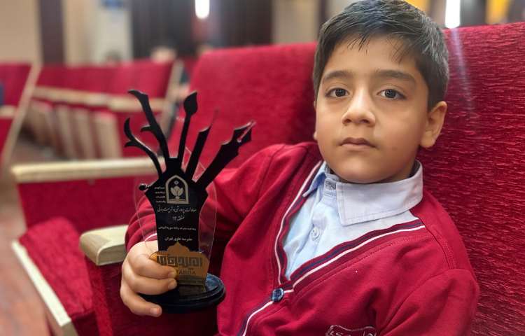 افتخارآفرینی دانش‌آموزان مدرسه علوی در جشنواره فرهنگی هنری 3