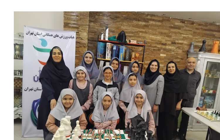 افتخارآفرینی دانش‌آموزان پایه ششم در مسابقات شطرنج منطقه 13 10