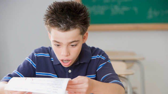 بررسی علل افت تحصیلی دانش‌آموزان