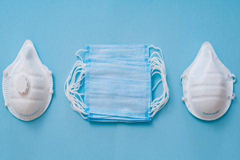 کاربرد ماسک‌های پارچه‌ای و پزشکی برای بهبود وضعیت کرونا در ایران