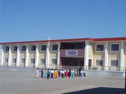 مدرسه‌سازی بدون مشارکت مردمی امکان‌پذیر نیست