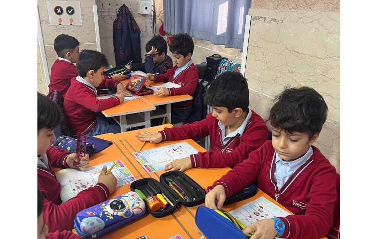 امروز ارزشیابی فارسی برگزار شد . 2