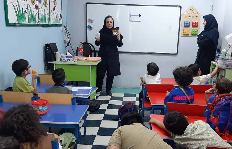 امروز در زنگ دانشمند کوچک موضوع کلاس: بادکنک سحر آمیز 3