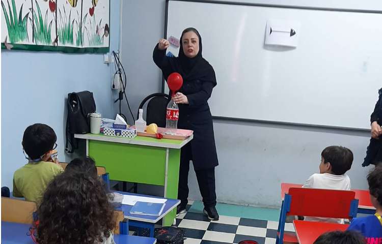 امروز در زنگ دانشمند کوچک موضوع کلاس: بادکنک سحر آمیز 4