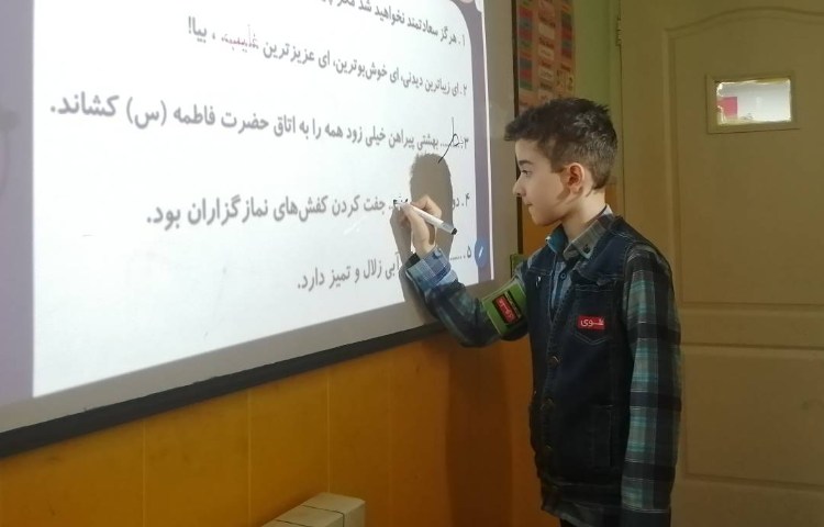 :املای خلاق ترکیبی با پسران توانمند زمینی 3