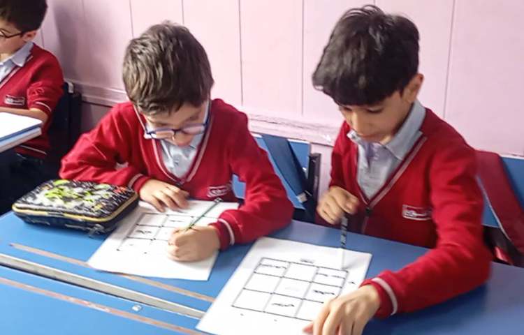 املای خلاق جدولی به صورت گروهی 3