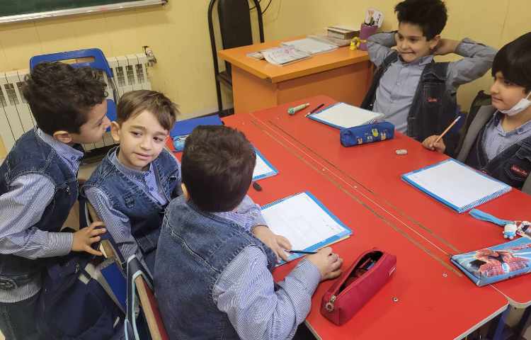 املای در گوشی