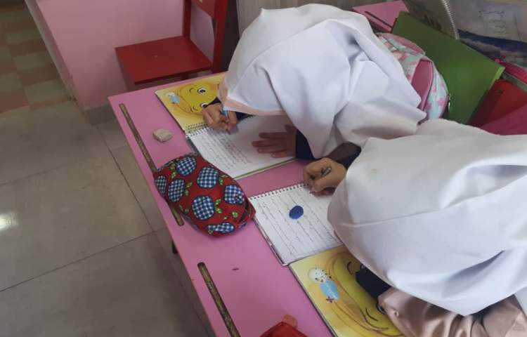 املای پای تخته ای نوروز و پرواز قطره 2