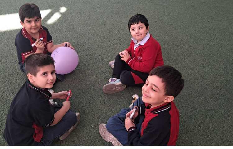 املای گروهی بادکنکی