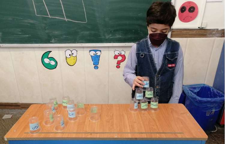 املا: بازی املا برای تقویت حافظه دیداری، ساخت برج کلمات 2