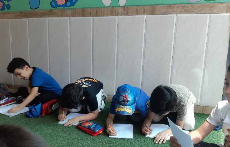 املا خارج از محیط کلاس در فضای باز 1