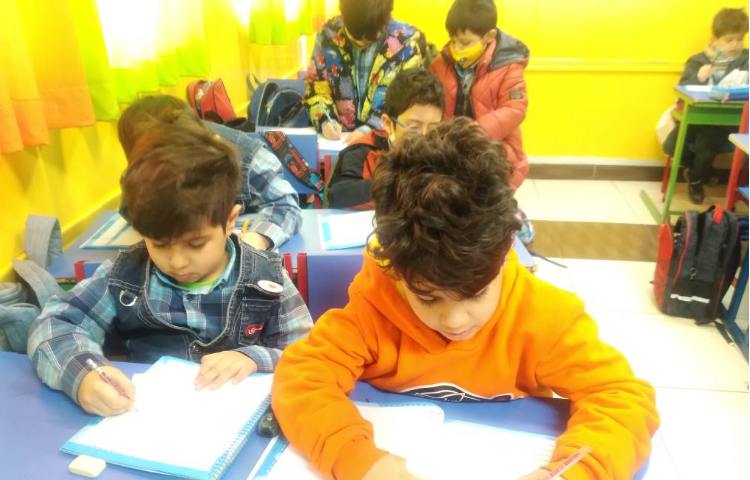 :املا گفتن هر دانش آموز به بقیه ی دانش آموزان، کلاس پرتقال 4