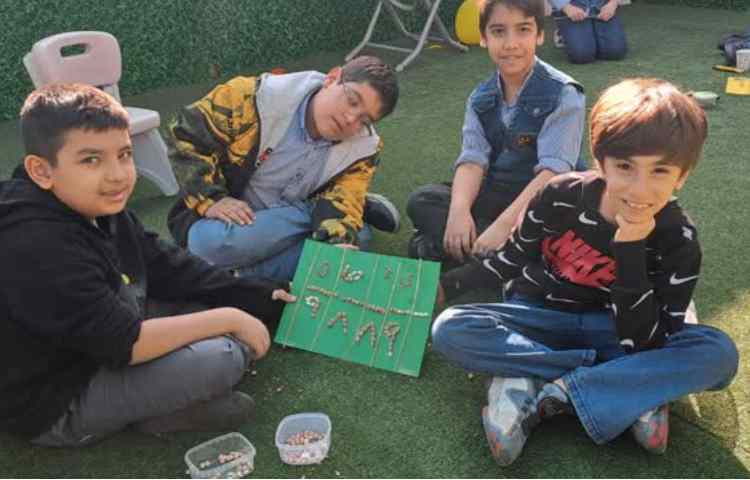 اموزش جدول ارزش مکانی به صورت دست ورزی 2