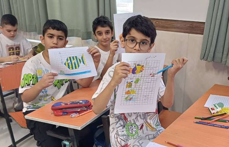 اموزش مساحت، حل کاربرگ و نقاشی شطرنجی 2