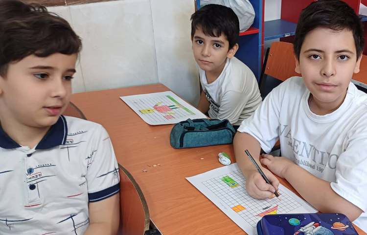 اموزش مساحت، حل کاربرگ و نقاشی شطرنجی 3