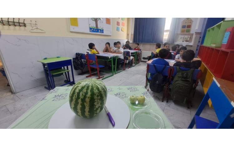 اموزش کسر خوشمزه همراه با دست ورزی خوردنی