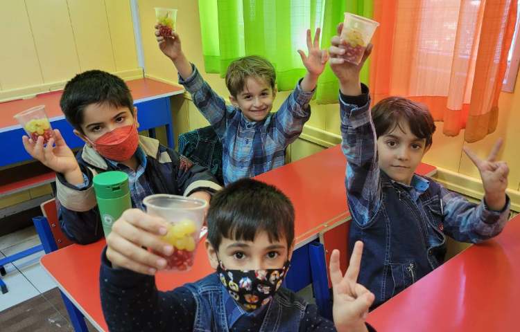 :انار و انگور برای تثبیت نشانه اَ، کلاس انگور 1