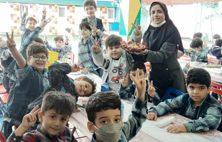 :انار و انگور جهت ایجاد انگیزه نشانه اَ