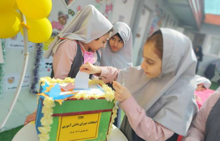 انتخابات شورای دانش آموزی و چهارخانه 6