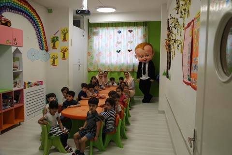 برنامه‌های آموزشی پیش‌دبستانی باید فرزند شما را آماده‌ی حضور در مدرسه کند