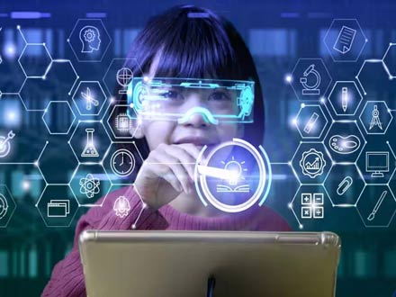 تجهیزات هوش مصنوعی در مدارس باید به روز شوند؛