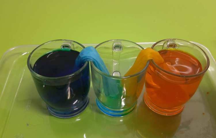 انجام آزمایشات جالب به مناسبت هفته علوم و پژوهش 1