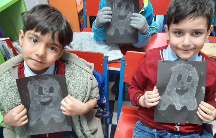 انجام آزمایشات جالب به مناسبت هفته علوم و پژوهش 4