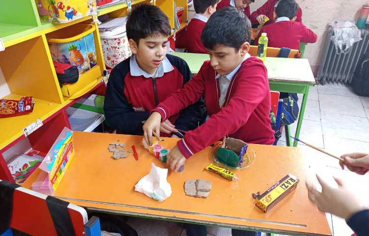 انجام آزمایش سنگ های آذرین و سنگ های دگرگون 9