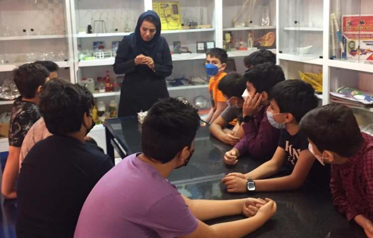 انجام آزمایش علوم 3