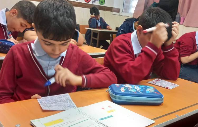 انجام بازی اشیاء گم شده با هدف افزایش دقت دیداری دانش‌آموزان 4