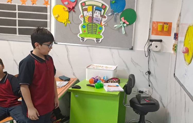 انجام بازی درباره هرم مواد غذایی 3