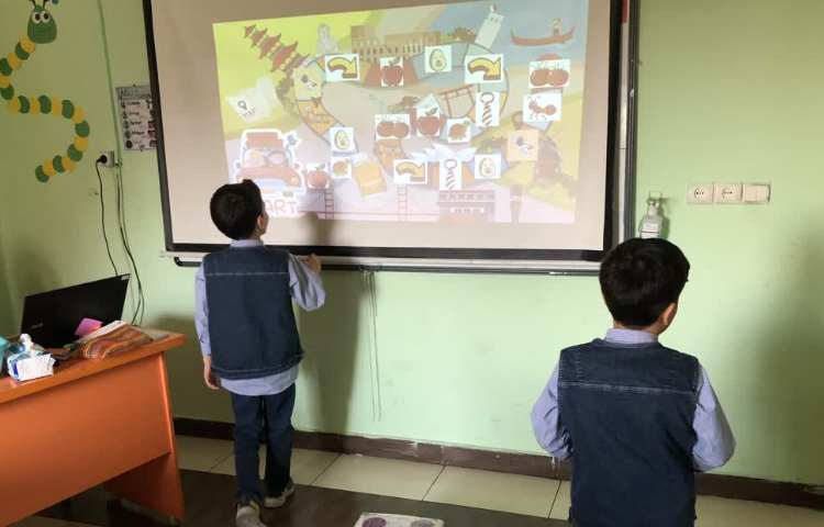 انجام بازی مارپله با هدف مرور کلمات جدید 9