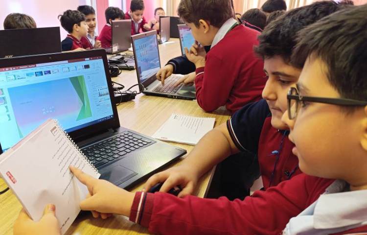 انجام تمرین صفحه 29 کتاب رایانه، دیزاین پس زمینه اسلایدها 1