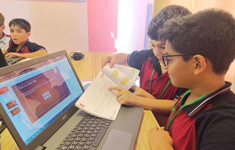 انجام تمرین صفحه 29 کتاب رایانه، دیزاین پس زمینه اسلایدها 3