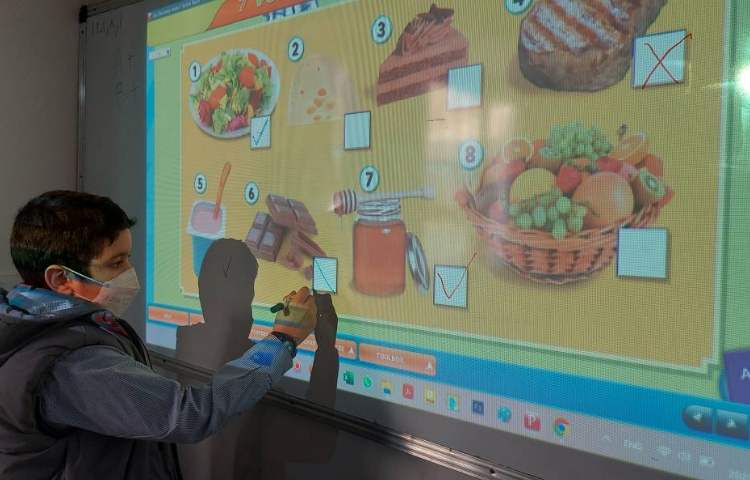 انجام تمرین های کتاب در زنگ General English 2