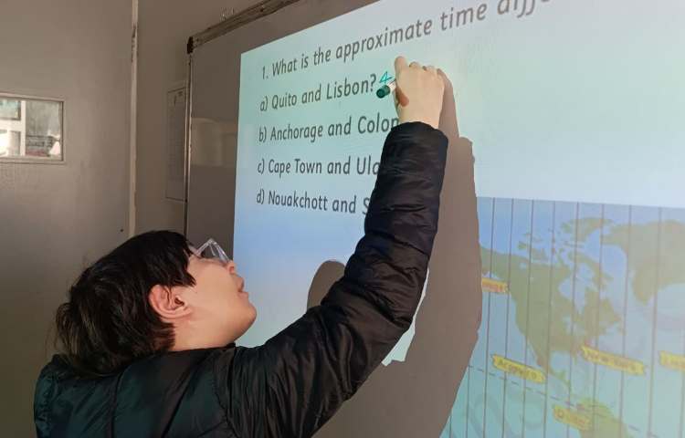 انجام تمرین‌های کتاب در زنگ Math 3